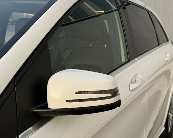 Белый Мерседес Б-класс, объемом двигателя 0 л и пробегом 81 тыс. км за 10950 $, фото 30 на Automoto.ua