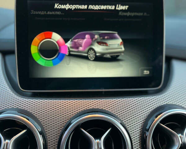 Белый Мерседес Б-класс, объемом двигателя 0 л и пробегом 170 тыс. км за 10500 $, фото 27 на Automoto.ua