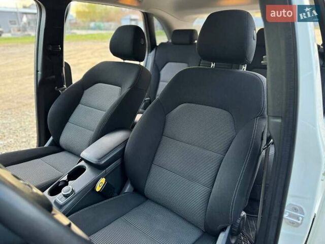 Белый Мерседес Б-класс, объемом двигателя 0 л и пробегом 82 тыс. км за 9800 $, фото 31 на Automoto.ua