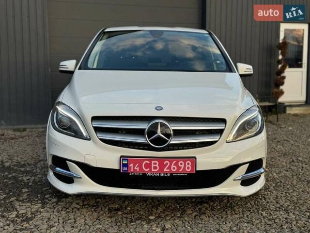 Белый Мерседес Б-класс, объемом двигателя 0 л и пробегом 82 тыс. км за 9800 $, фото 10 на Automoto.ua