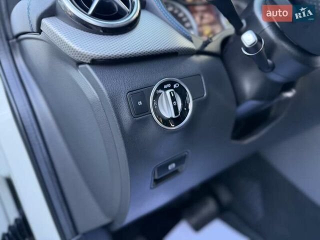 Белый Мерседес Б-класс, объемом двигателя 0 л и пробегом 90 тыс. км за 9800 $, фото 58 на Automoto.ua