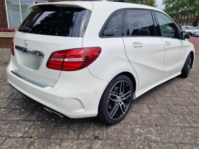 Белый Мерседес Б-класс, объемом двигателя 2 л и пробегом 79 тыс. км за 6700 $, фото 2 на Automoto.ua