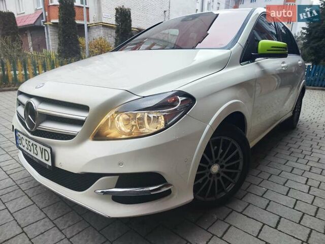 Белый Мерседес Б-класс, объемом двигателя 0 л и пробегом 60 тыс. км за 9999 $, фото 19 на Automoto.ua