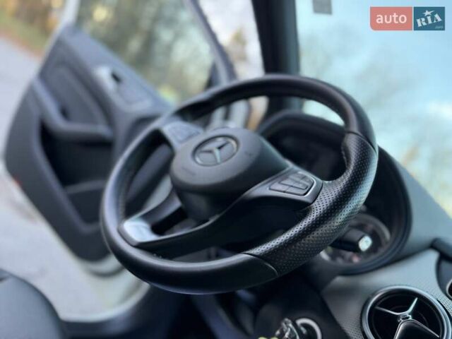 Белый Мерседес Б-класс, объемом двигателя 0 л и пробегом 90 тыс. км за 9800 $, фото 49 на Automoto.ua