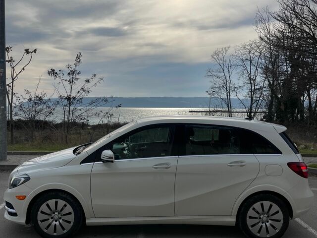 Білий Мерседес Б-клас, об'ємом двигуна 0 л та пробігом 82 тис. км за 10500 $, фото 3 на Automoto.ua