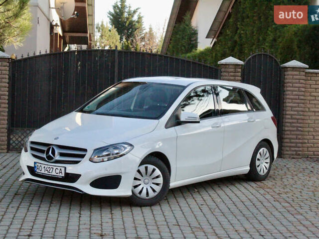 Белый Мерседес Б-класс, объемом двигателя 1.5 л и пробегом 178 тыс. км за 14500 $, фото 6 на Automoto.ua