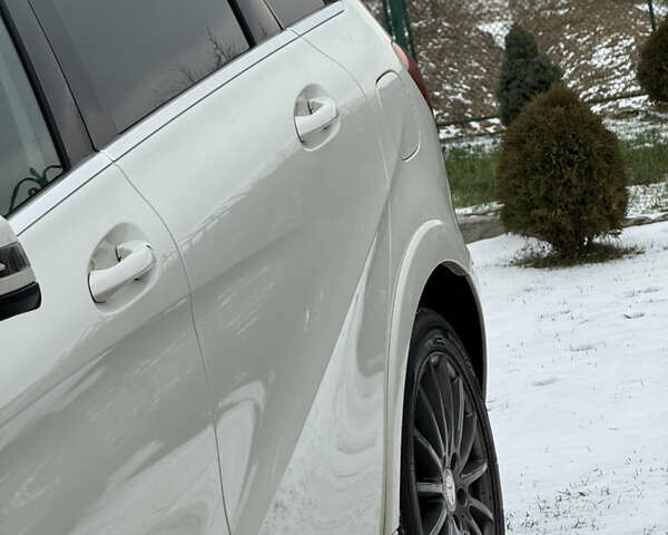 Білий Мерседес Б-клас, об'ємом двигуна 0 л та пробігом 118 тис. км за 9950 $, фото 18 на Automoto.ua