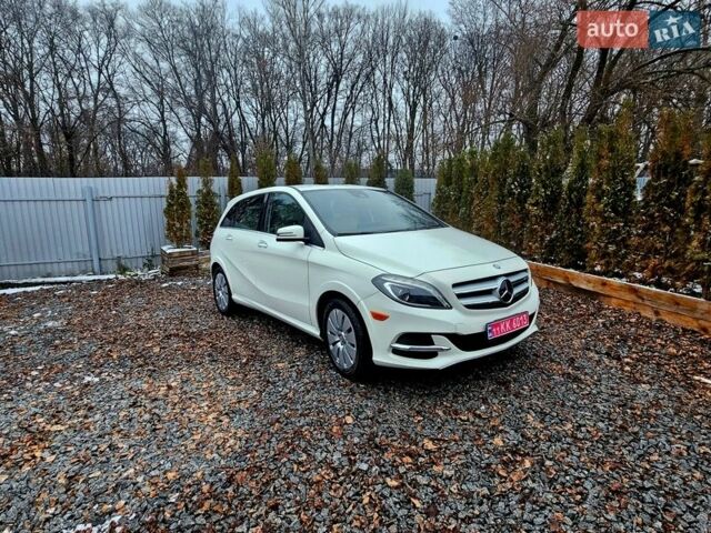 Білий Мерседес Б-клас, об'ємом двигуна 0 л та пробігом 179 тис. км за 9000 $, фото 14 на Automoto.ua
