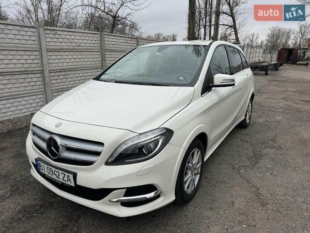 Білий Мерседес Б-клас, об'ємом двигуна 0 л та пробігом 85 тис. км за 14999 $, фото 2 на Automoto.ua