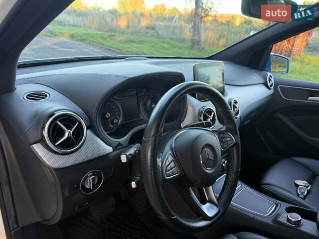 Білий Мерседес Б-клас, об'ємом двигуна 0 л та пробігом 70 тис. км за 10350 $, фото 35 на Automoto.ua