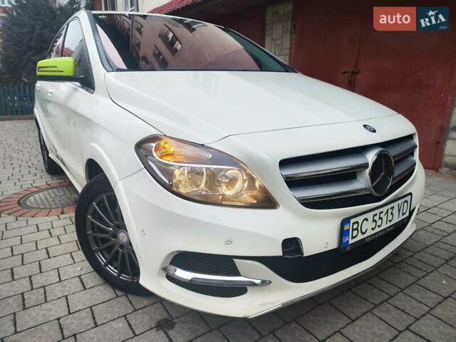 Белый Мерседес Б-класс, объемом двигателя 0 л и пробегом 60 тыс. км за 9999 $, фото 18 на Automoto.ua