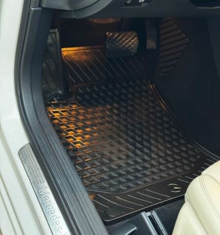 Белый Мерседес Б-класс, объемом двигателя 0 л и пробегом 117 тыс. км за 9950 $, фото 26 на Automoto.ua