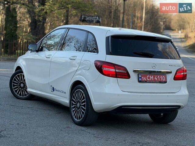 Белый Мерседес Б-класс, объемом двигателя 0 л и пробегом 90 тыс. км за 9800 $, фото 19 на Automoto.ua