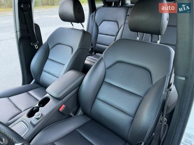 Белый Мерседес Б-класс, объемом двигателя 0 л и пробегом 90 тыс. км за 9800 $, фото 61 на Automoto.ua