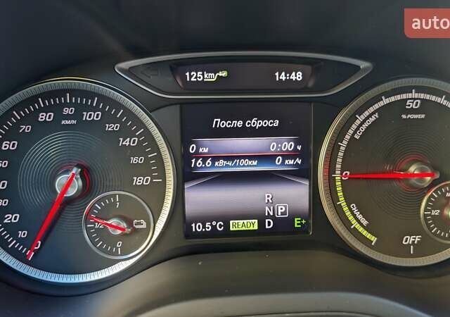 Белый Мерседес Б-класс, объемом двигателя 0 л и пробегом 66 тыс. км за 10999 $, фото 22 на Automoto.ua