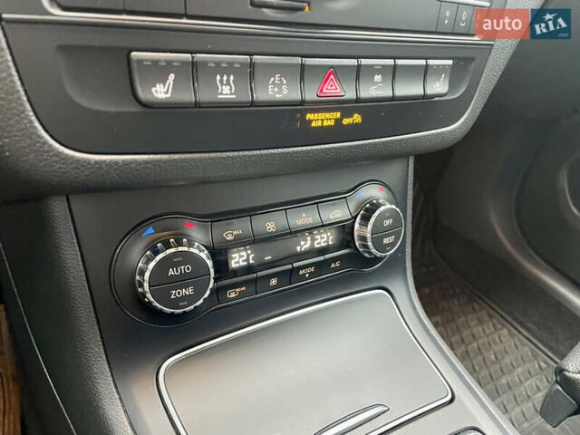 Белый Мерседес Б-класс, объемом двигателя 0 л и пробегом 57 тыс. км за 14400 $, фото 12 на Automoto.ua