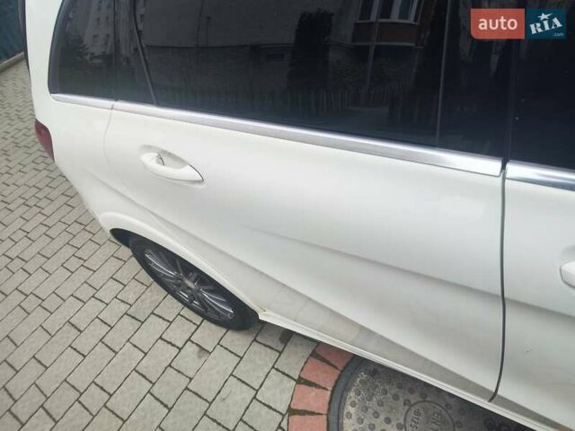 Белый Мерседес Б-класс, объемом двигателя 0 л и пробегом 60 тыс. км за 9999 $, фото 10 на Automoto.ua