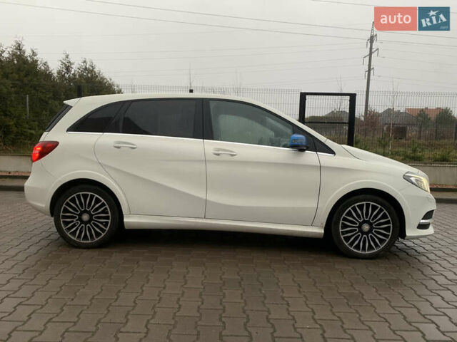 Белый Мерседес Б-класс, объемом двигателя 0 л и пробегом 99 тыс. км за 10350 $, фото 2 на Automoto.ua