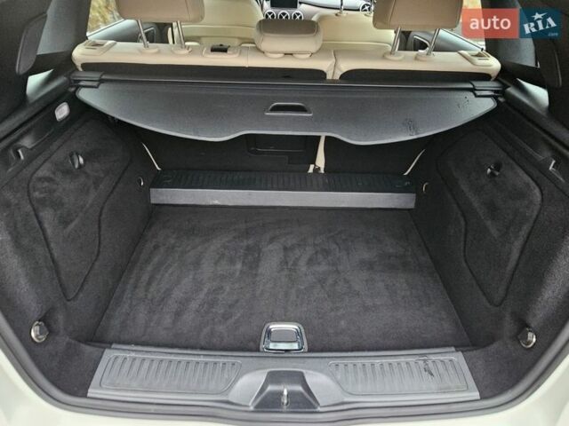 Білий Мерседес Б-клас, об'ємом двигуна 0 л та пробігом 179 тис. км за 9000 $, фото 45 на Automoto.ua