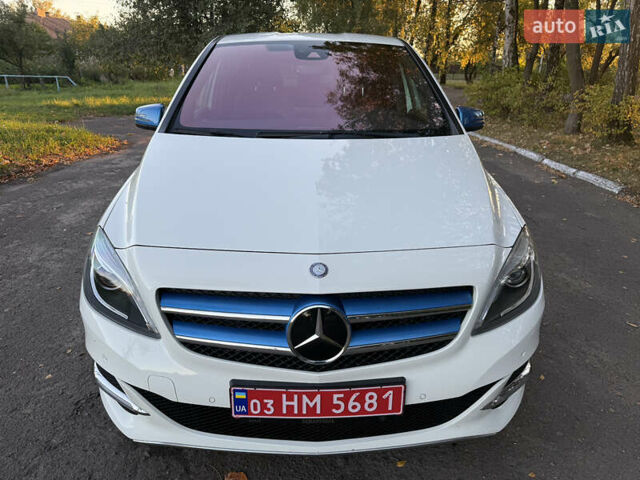 Білий Мерседес Б-клас, об'ємом двигуна 0 л та пробігом 70 тис. км за 10350 $, фото 15 на Automoto.ua