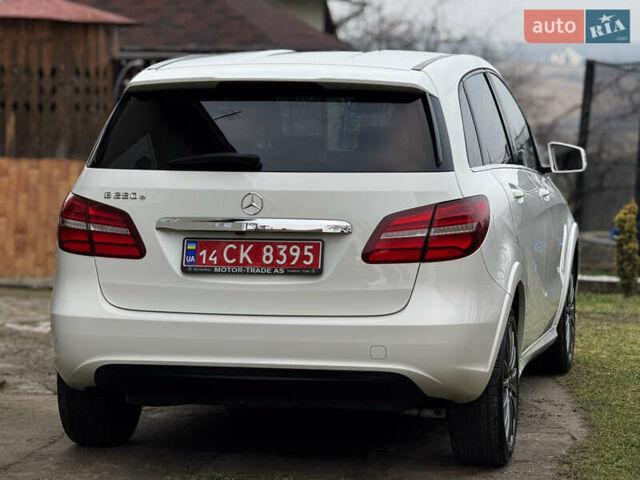 Белый Мерседес Б-класс, объемом двигателя 0 л и пробегом 117 тыс. км за 10550 $, фото 18 на Automoto.ua