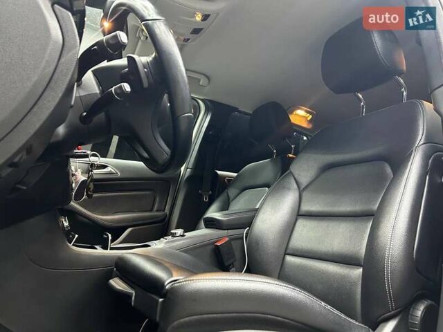 Белый Мерседес Б-класс, объемом двигателя 0 л и пробегом 120 тыс. км за 11800 $, фото 19 на Automoto.ua