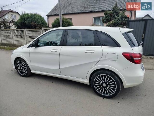 Білий Мерседес Б-клас, об'ємом двигуна 0 л та пробігом 112 тис. км за 9900 $, фото 7 на Automoto.ua