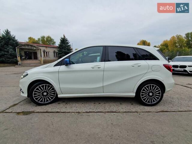 Мерседес Б-клас 2016 у Дніпро (Дніпропетровську) на Automoto.ua Білий Мерседес Б-клас, об'ємом двигуна 0 л та пробігом 99 тис. км за 11999 $, фото 6 на Automoto.ua