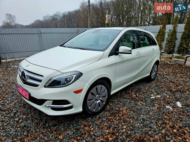 Білий Мерседес Б-клас, об'ємом двигуна 0 л та пробігом 179 тис. км за 9000 $, фото 2 на Automoto.ua