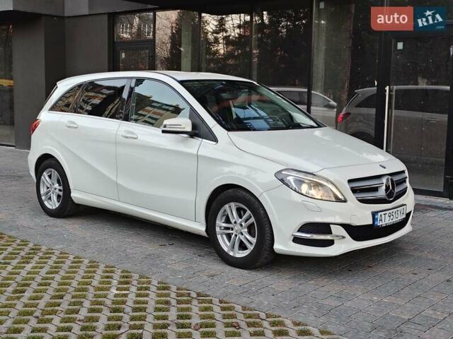 Белый Мерседес Б-класс, объемом двигателя 0 л и пробегом 85 тыс. км за 10500 $, фото 9 на Automoto.ua