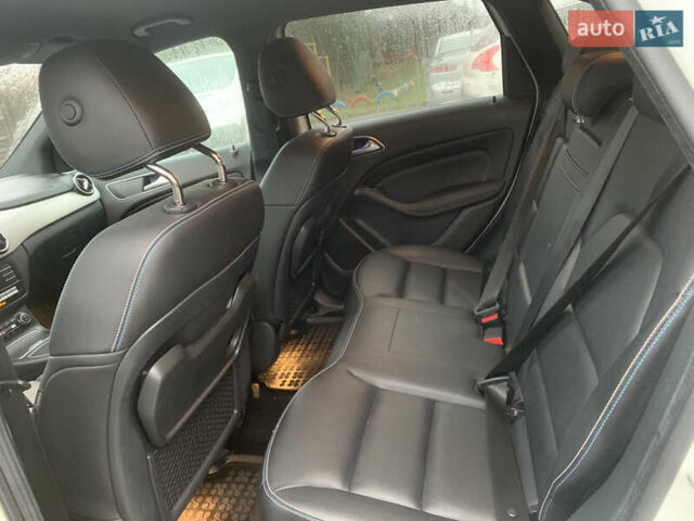 Белый Мерседес Б-класс, объемом двигателя 0 л и пробегом 99 тыс. км за 10350 $, фото 18 на Automoto.ua