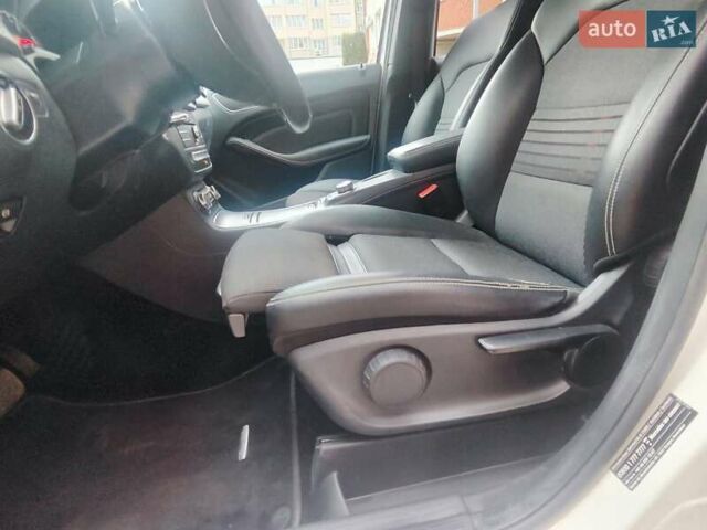 Белый Мерседес Б-класс, объемом двигателя 0 л и пробегом 60 тыс. км за 9999 $, фото 36 на Automoto.ua