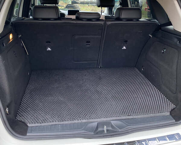 Белый Мерседес Б-класс, объемом двигателя 0 л и пробегом 122 тыс. км за 12550 $, фото 16 на Automoto.ua