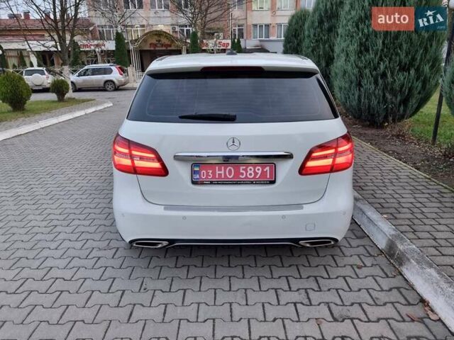 Білий Мерседес Б-клас, об'ємом двигуна 1.5 л та пробігом 269 тис. км за 15750 $, фото 4 на Automoto.ua