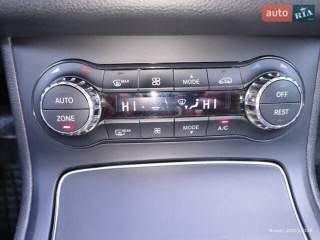 Белый Мерседес Б-класс, объемом двигателя 0 л и пробегом 120 тыс. км за 12500 $, фото 12 на Automoto.ua