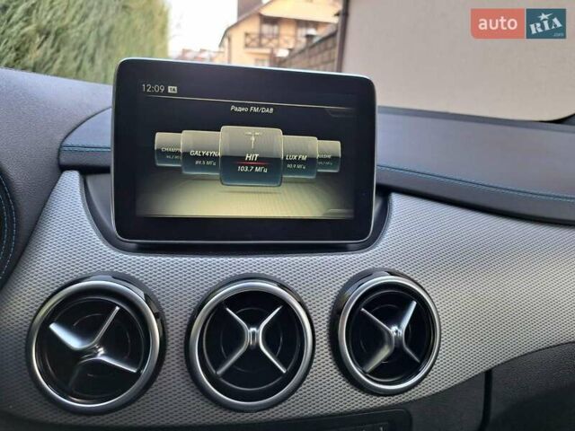 Білий Мерседес Б-клас, об'ємом двигуна 0 л та пробігом 99 тис. км за 10600 $, фото 18 на Automoto.ua