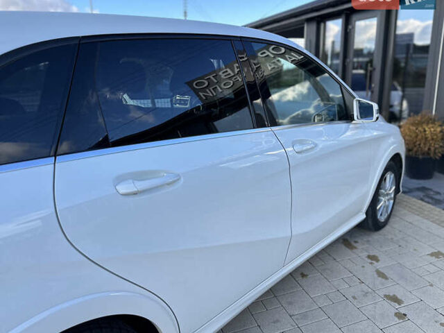 Білий Мерседес Б-клас, об'ємом двигуна 0 л та пробігом 63 тис. км за 11900 $, фото 8 на Automoto.ua