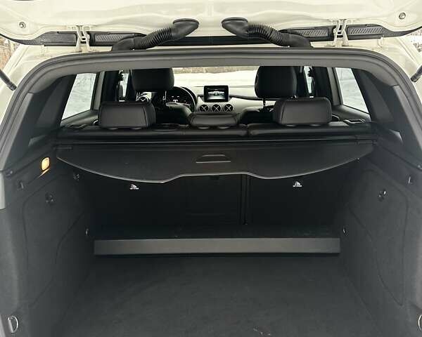 Білий Мерседес Б-клас, об'ємом двигуна 2.14 л та пробігом 339 тис. км за 16400 $, фото 15 на Automoto.ua