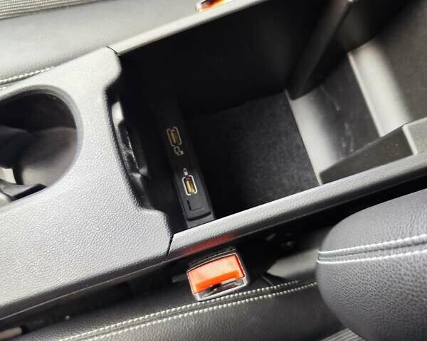 Белый Мерседес Б-класс, объемом двигателя 0 л и пробегом 60 тыс. км за 9999 $, фото 27 на Automoto.ua