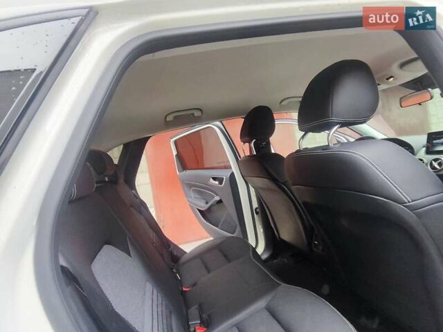 Белый Мерседес Б-класс, объемом двигателя 0 л и пробегом 60 тыс. км за 9999 $, фото 47 на Automoto.ua