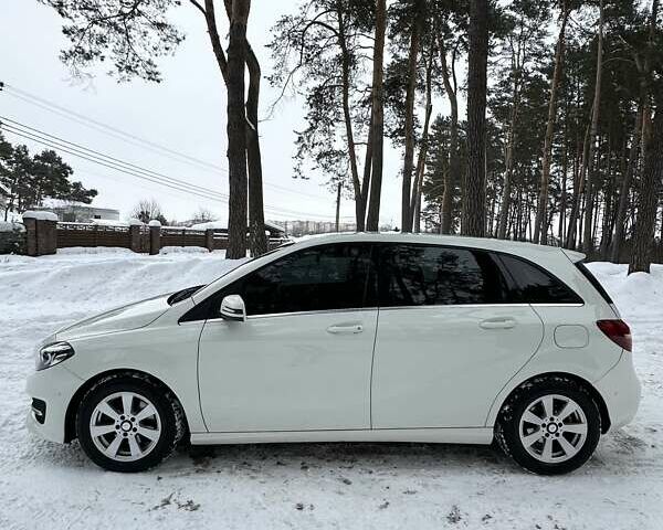 Білий Мерседес Б-клас, об'ємом двигуна 2.14 л та пробігом 339 тис. км за 16400 $, фото 5 на Automoto.ua