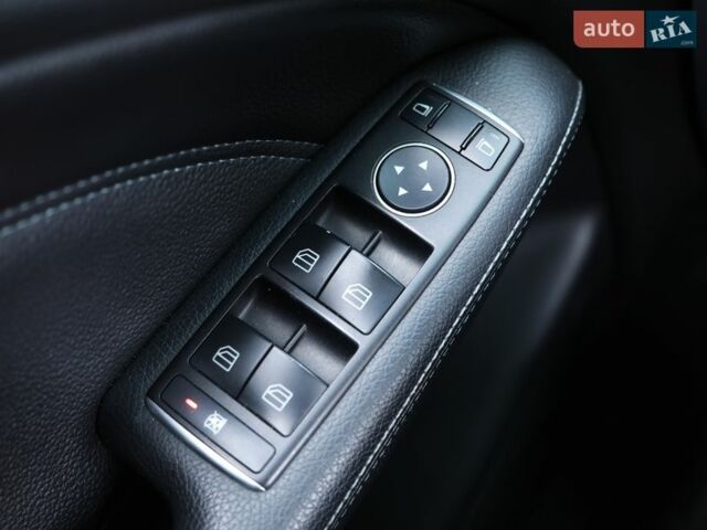 Білий Мерседес Б-клас, об'ємом двигуна 0 л та пробігом 137 тис. км за 14500 $, фото 25 на Automoto.ua