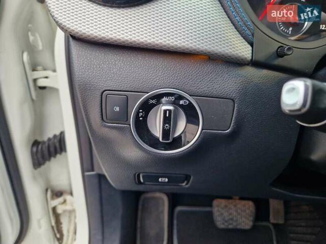 Мерседес Б-клас 2016 у Дніпро (Дніпропетровську) на Automoto.ua Білий Мерседес Б-клас, об'ємом двигуна 0 л та пробігом 99 тис. км за 11999 $, фото 16 на Automoto.ua