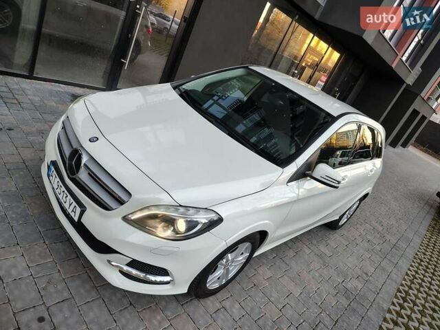 Белый Мерседес Б-класс, объемом двигателя 0 л и пробегом 85 тыс. км за 10500 $, фото 14 на Automoto.ua