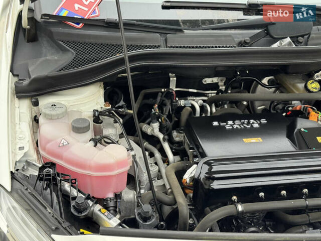 Білий Мерседес Б-клас, об'ємом двигуна 0 л та пробігом 118 тис. км за 10550 $, фото 50 на Automoto.ua