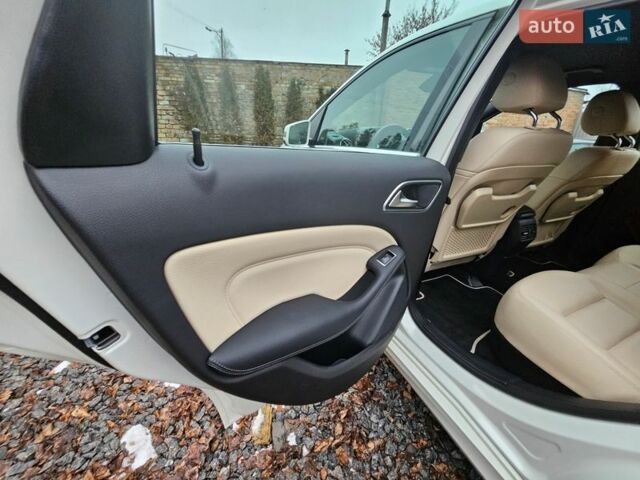 Білий Мерседес Б-клас, об'ємом двигуна 0 л та пробігом 179 тис. км за 9000 $, фото 57 на Automoto.ua