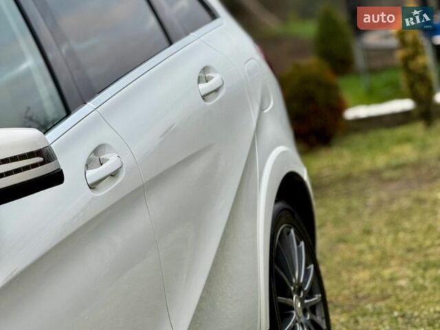 Білий Мерседес Б-клас, об'ємом двигуна 0 л та пробігом 118 тис. км за 9950 $, фото 12 на Automoto.ua