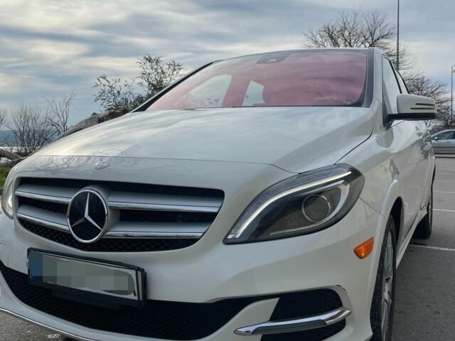 Білий Мерседес Б-клас, об'ємом двигуна 0 л та пробігом 82 тис. км за 10500 $, фото 4 на Automoto.ua