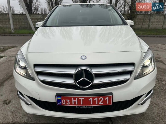 Білий Мерседес Б-клас, об'ємом двигуна 0 л та пробігом 54 тис. км за 10200 $, фото 1 на Automoto.ua