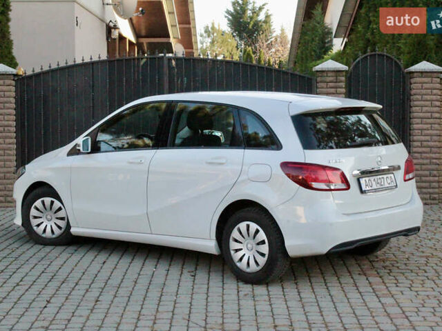 Белый Мерседес Б-класс, объемом двигателя 1.5 л и пробегом 178 тыс. км за 14500 $, фото 11 на Automoto.ua